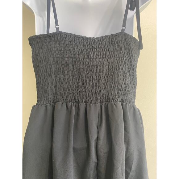 Lily Rose Women's Black Romper Large - Trendy & Stylish - Picture 5 of 11